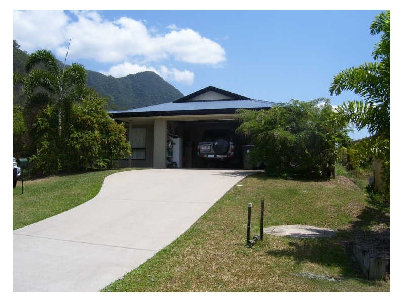 6 Spray Close, Mount Sheridan QLD 4868