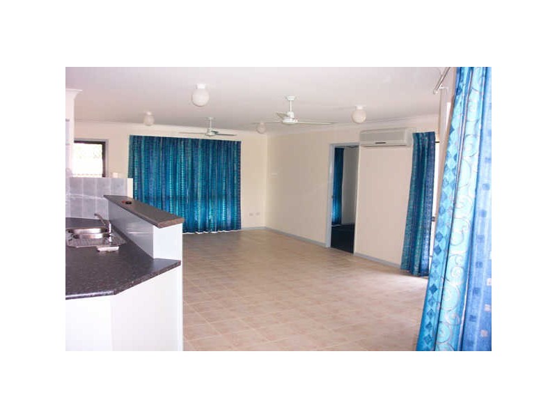 6 Spray Close, Mount Sheridan QLD 4868