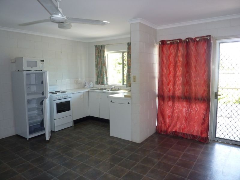 5/239 Lyons Street, Westcourt QLD 4870