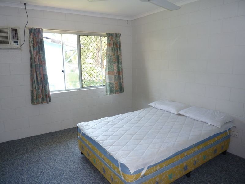 5/239 Lyons Street, Westcourt QLD 4870