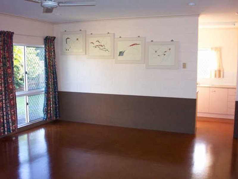 16 Cracknell Road, White Rock QLD 4868