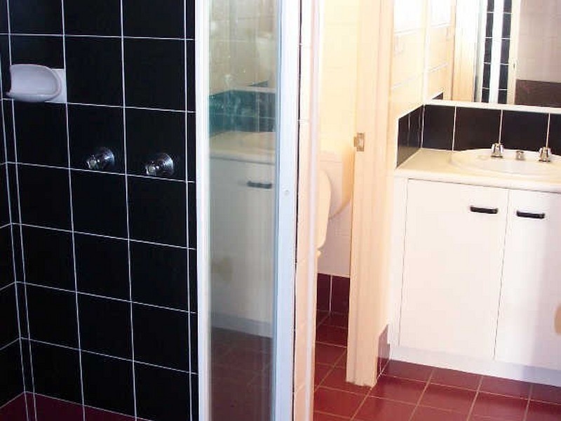 16 Cracknell Road, White Rock QLD 4868