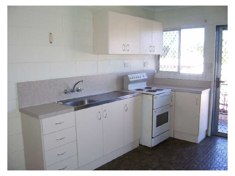 7/10 Curtin Street, Westcourt QLD 4870