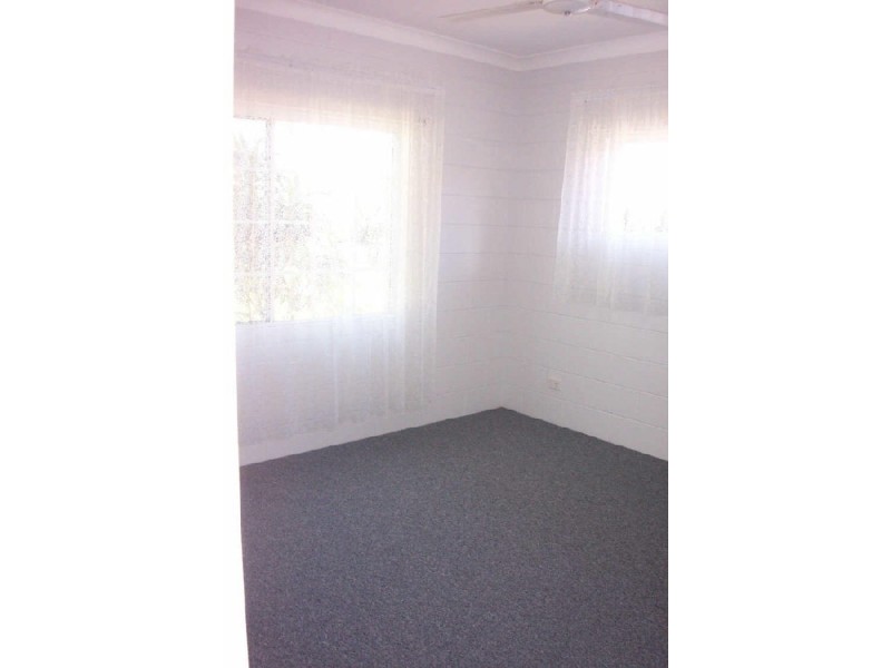 15 Tarcoola Street, Mount Sheridan QLD 4868