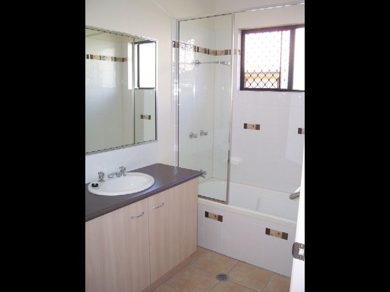 135 Timberlea Drive, Bentley Park QLD 4869