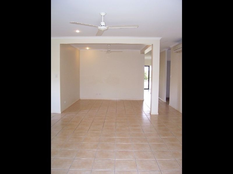 135 Timberlea Drive, Bentley Park QLD 4869