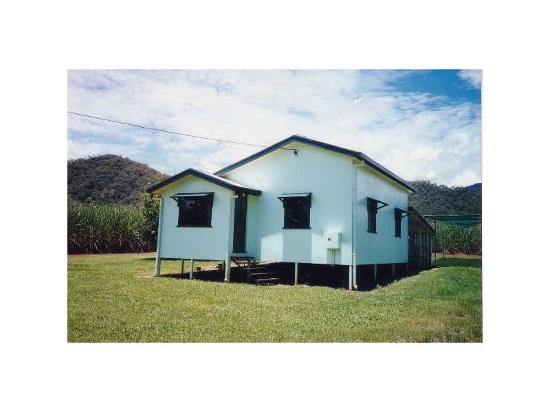 38 Davis Road, Edmonton QLD 4869