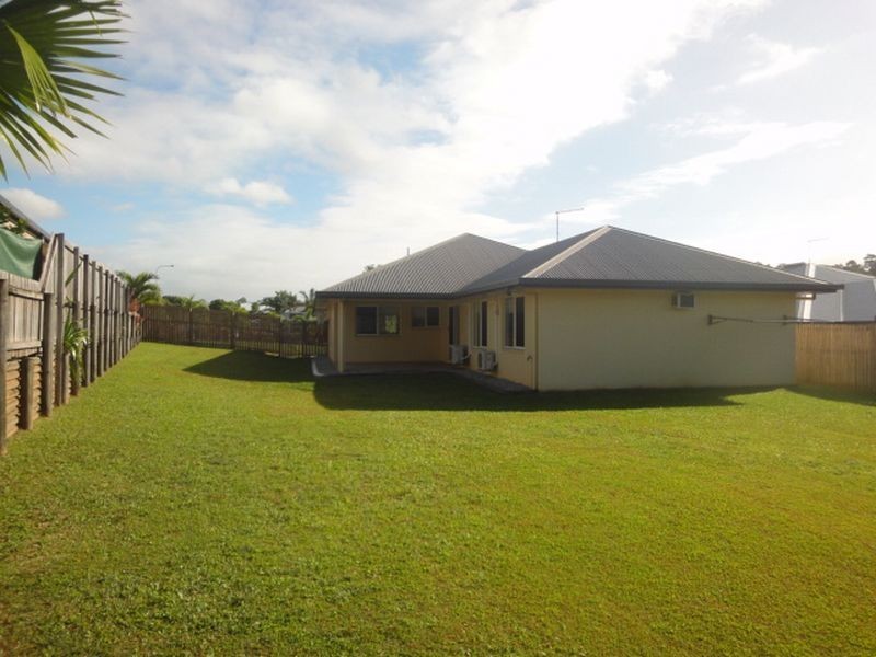17 Elphinstone Street, Kanimbla QLD 4870
