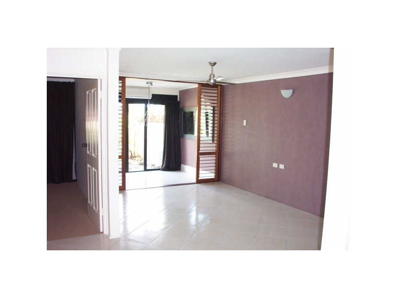 2/3 Balaclava Rd, Earlville QLD 4870