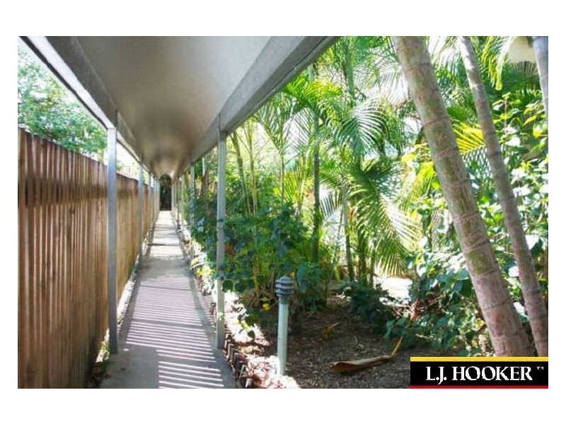 2/9 Balaclava Road, Earlville QLD 4870