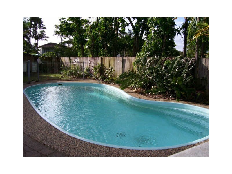 12/464 Mccoombe Street, Mooroobool QLD 4870
