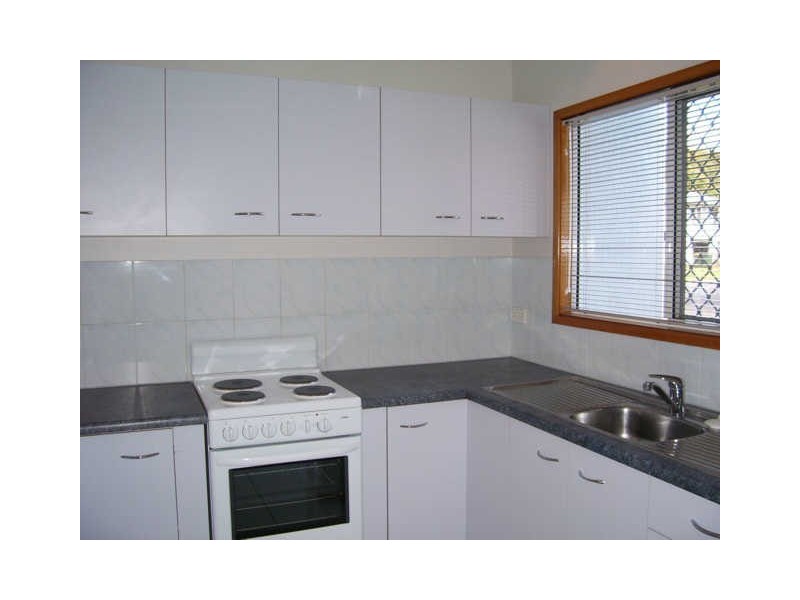 12/464 Mccoombe Street, Mooroobool QLD 4870