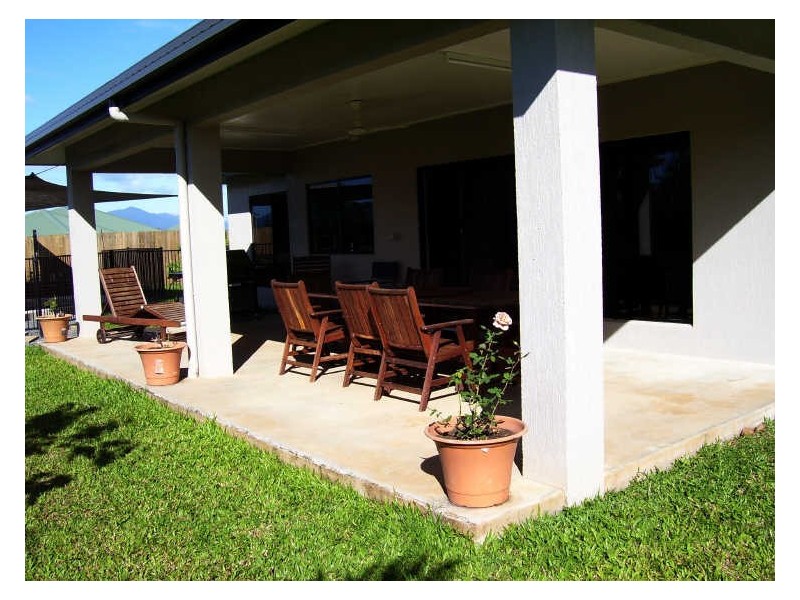 22 Pollock Close, Bentley Park QLD 4869