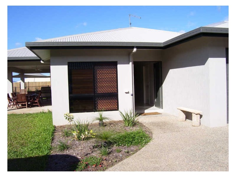 22 Pollock Close, Bentley Park QLD 4869