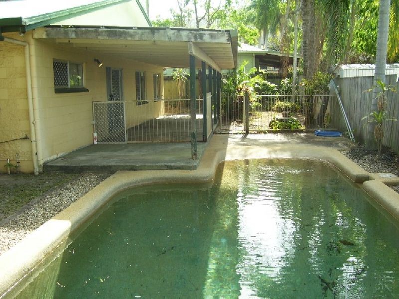 8 Berrima Close, Mount Sheridan QLD 4868