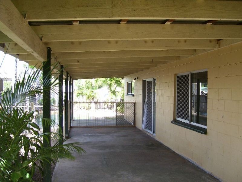 8 Berrima Close, Mount Sheridan QLD 4868