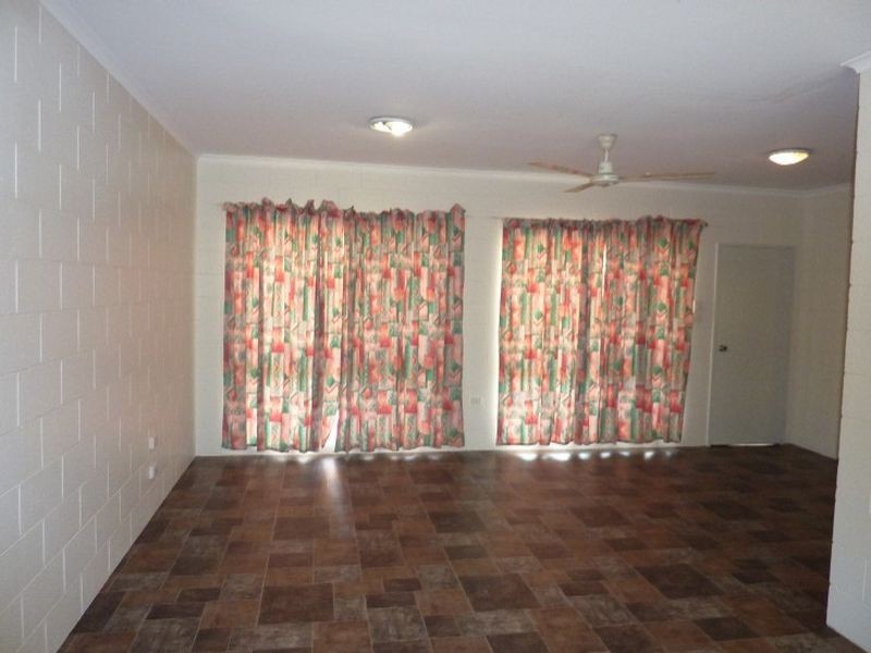 8 Berrima Close, Mount Sheridan QLD 4868