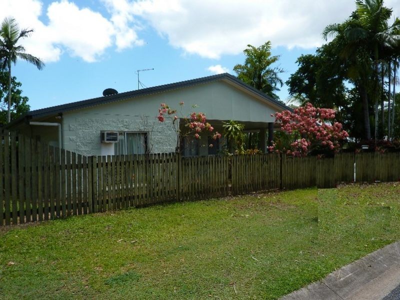 8 Berrima Close, Mount Sheridan QLD 4868