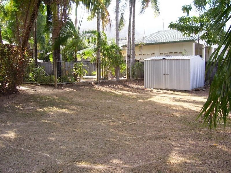 8 Berrima Close, Mount Sheridan QLD 4868