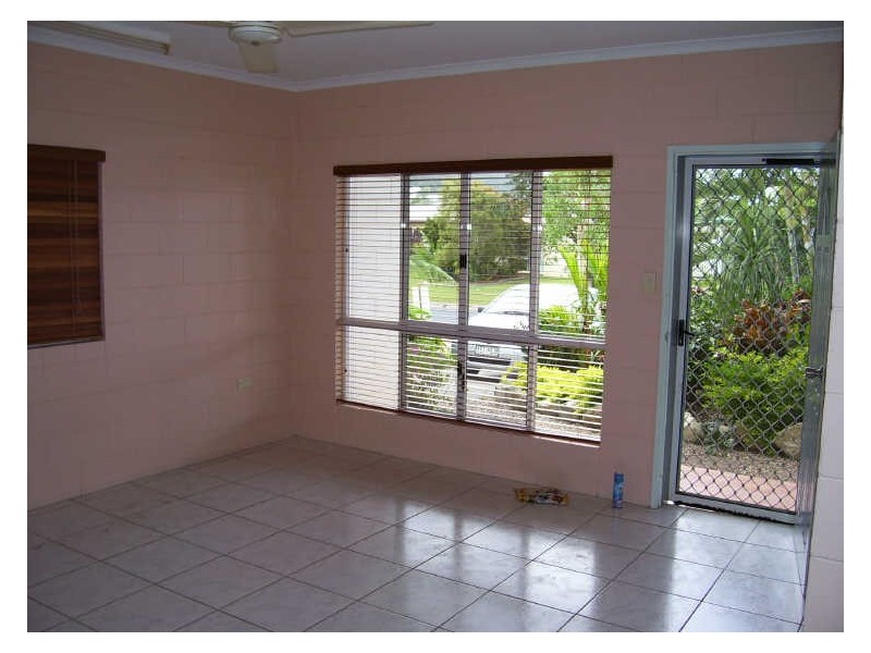 15 Bee Close, Bentley Park QLD 4869