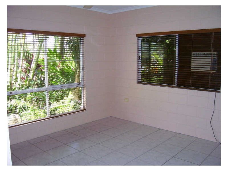 15 Bee Close, Bentley Park QLD 4869