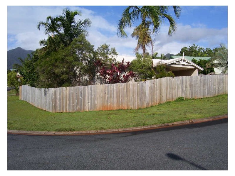 2/23 Herald Street, Bentley Park QLD 4869