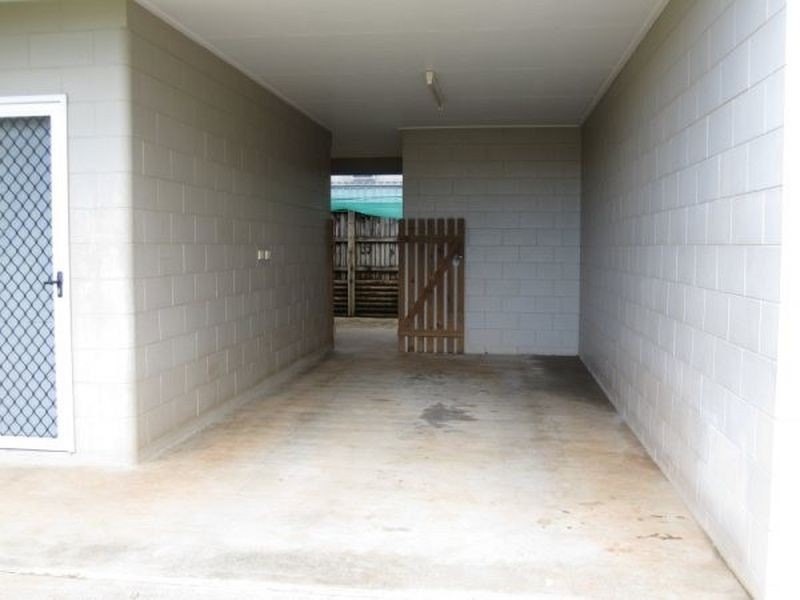 2/23 Herald Street, Bentley Park QLD 4869