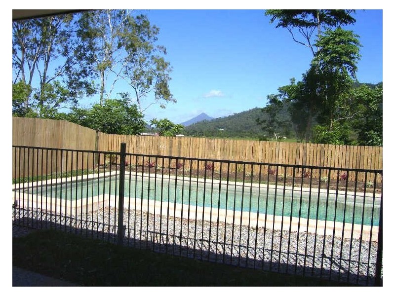 71 Fitzmaurice Drive, Bentley Park QLD 4869