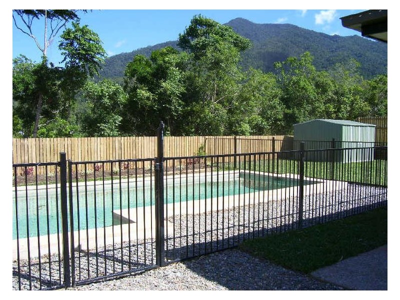 71 Fitzmaurice Drive, Bentley Park QLD 4869