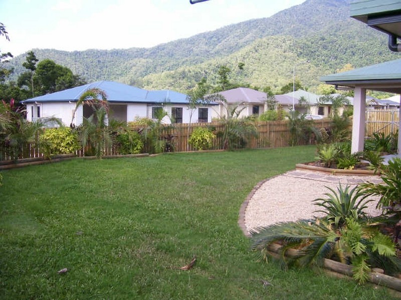 2 Capricorn Street, Bentley Park QLD 4869