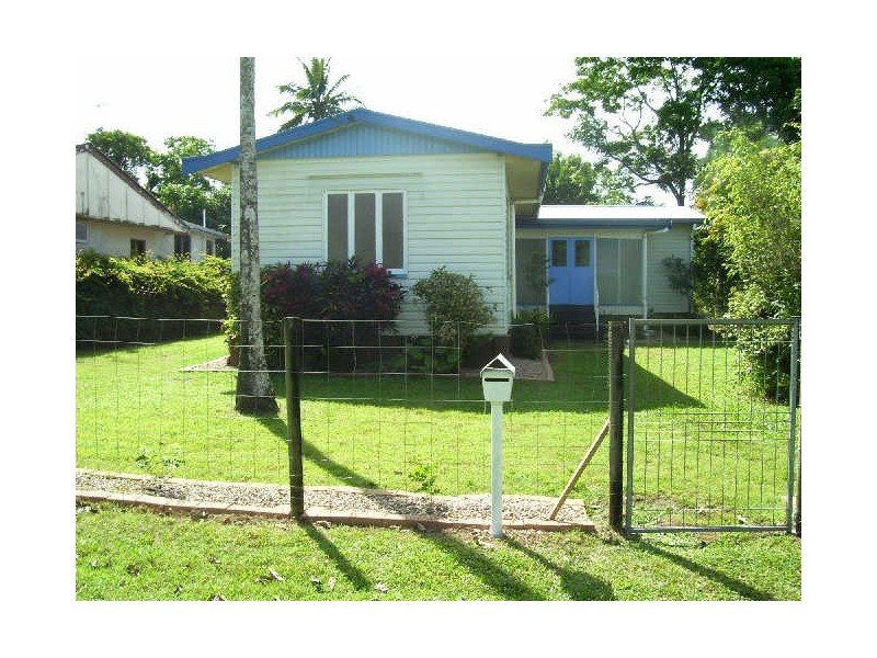 230 Mccoombe Street, Bungalow QLD 4870
