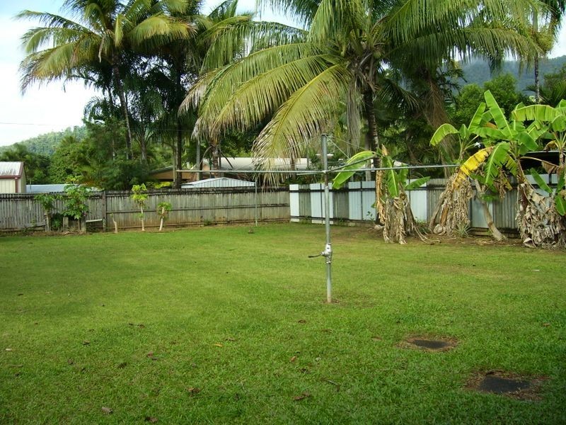 13 Cameron Close, Smithfield QLD 4878