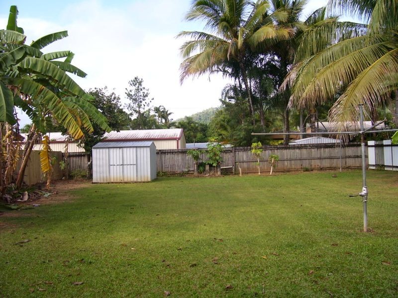 13 Cameron Close, Smithfield QLD 4878