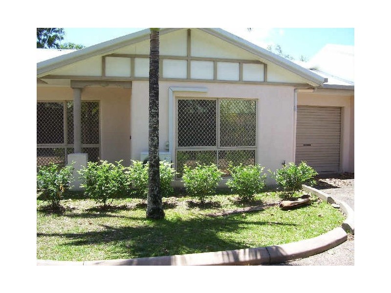 2/5 Ingham Court, Mooroobool QLD 4870