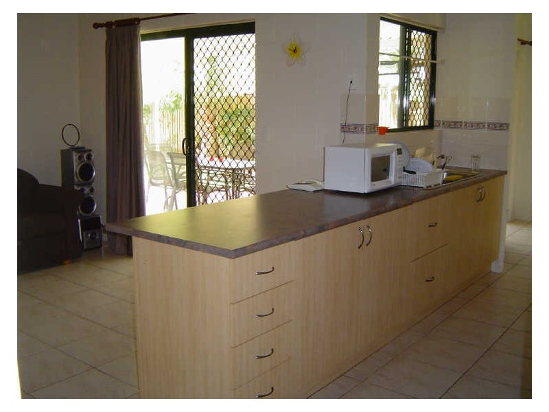 10a Ferngully Street, White Rock QLD 4868