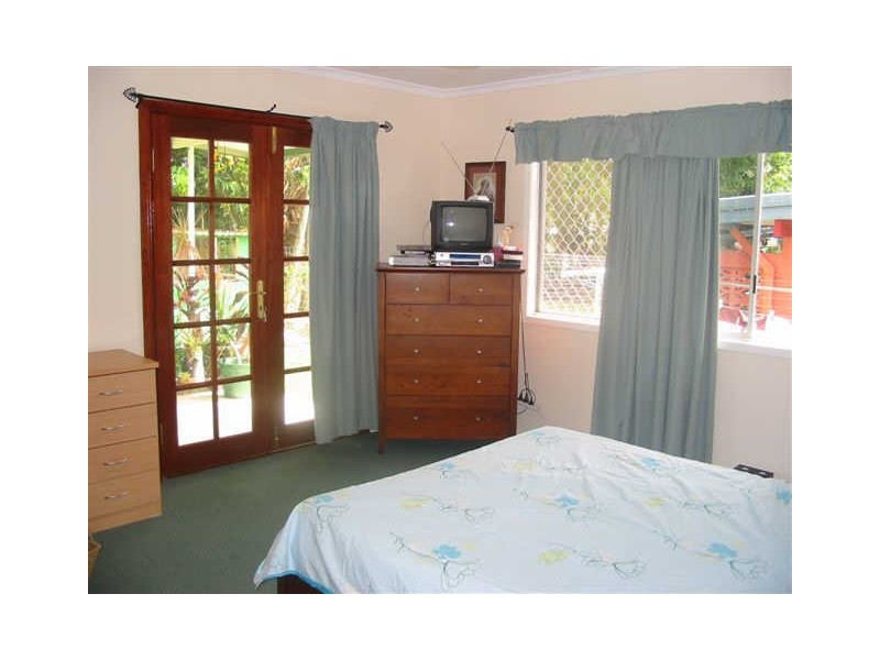11 Sheehy Road, White Rock QLD 4868
