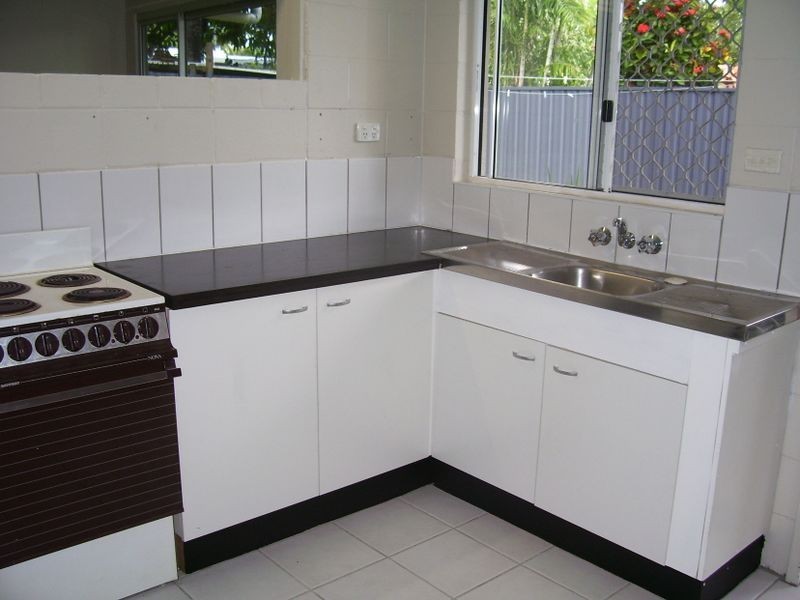 2/23 Tamarind Street, Holloways Beach QLD 4878