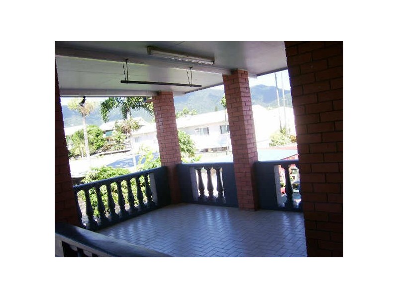 626 Bruce Highway, Woree QLD 4868