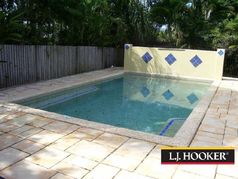 8 Tarcoola Street, Mount Sheridan QLD 4868