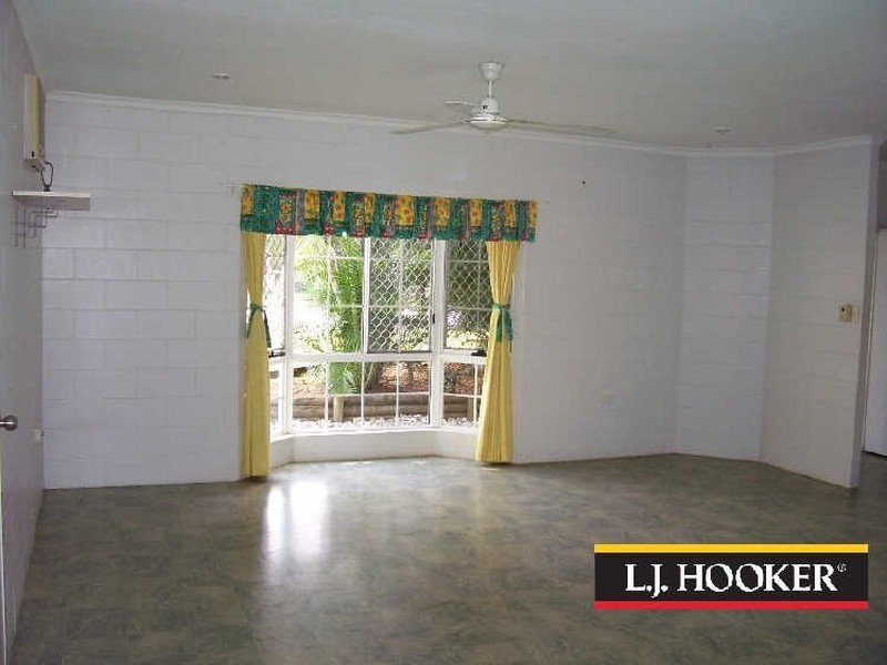 8 Tarcoola Street, Mount Sheridan QLD 4868