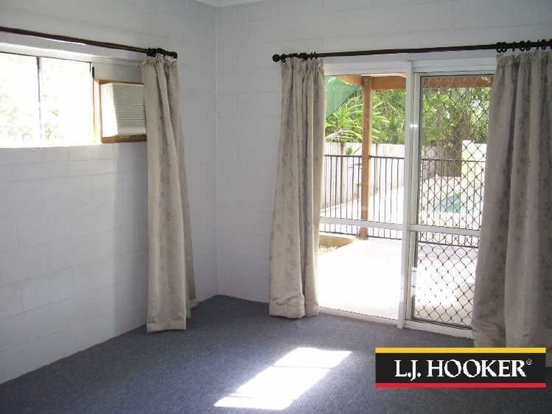 8 Tarcoola Street, Mount Sheridan QLD 4868