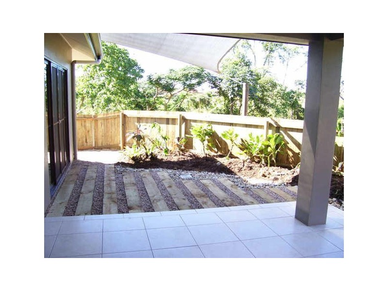 2 Lyndon Close, Bentley Park QLD 4869