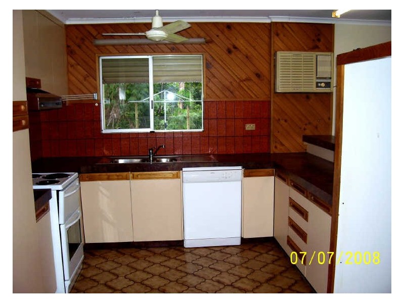 4 Tourmaline Close, Bayview Heights QLD 4868