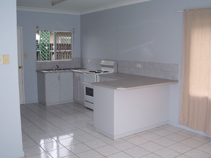 4/20 Roberts Road, Bentley Park QLD 4869