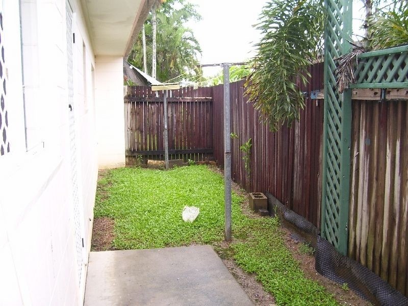 4/20 Roberts Road, Bentley Park QLD 4869