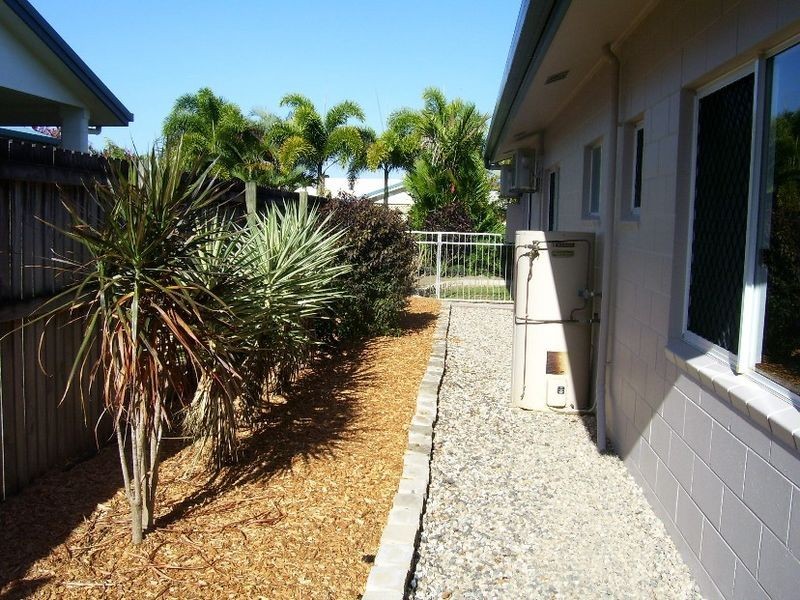 14 Peate Close, Edmonton QLD 4869