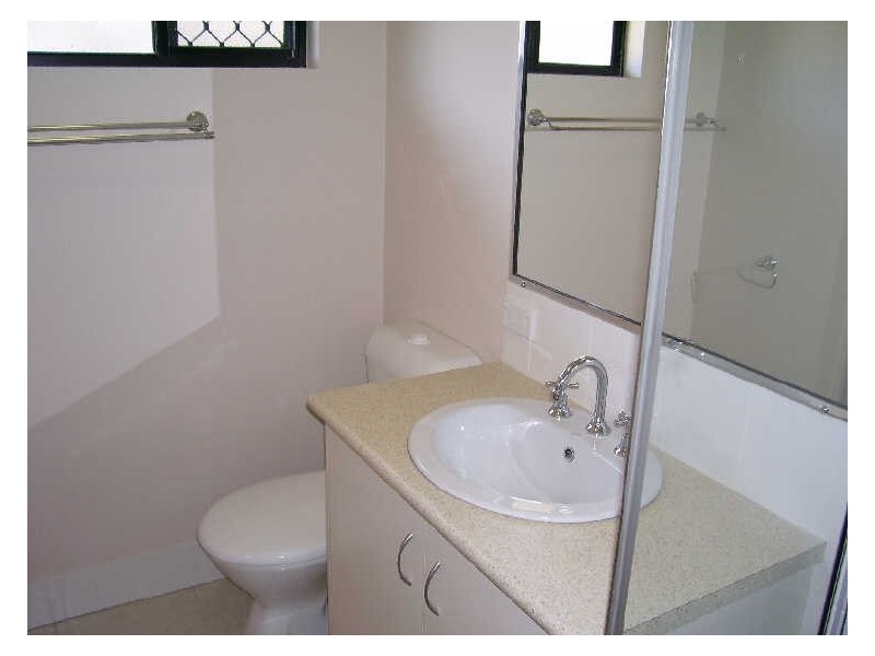 7 Cliffdale Street, Bentley Park QLD 4869