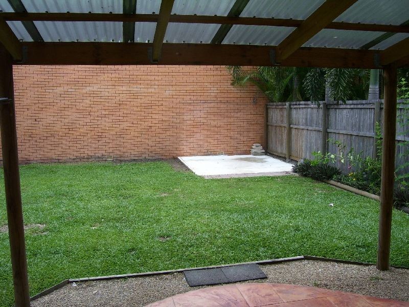 1/3 Balaclava Road, Earlville QLD 4870