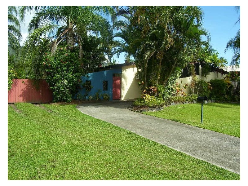 51 Mclaughlin Road, Bentley Park QLD 4869