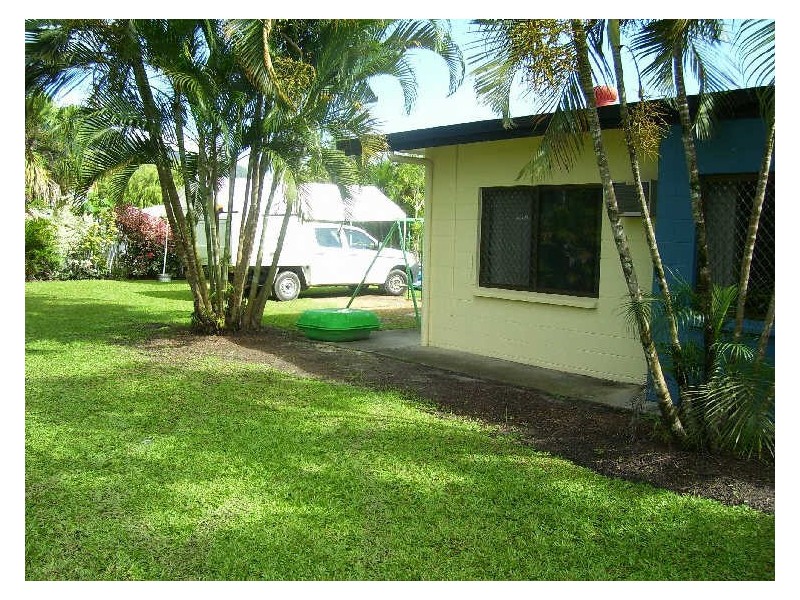 51 Mclaughlin Road, Bentley Park QLD 4869